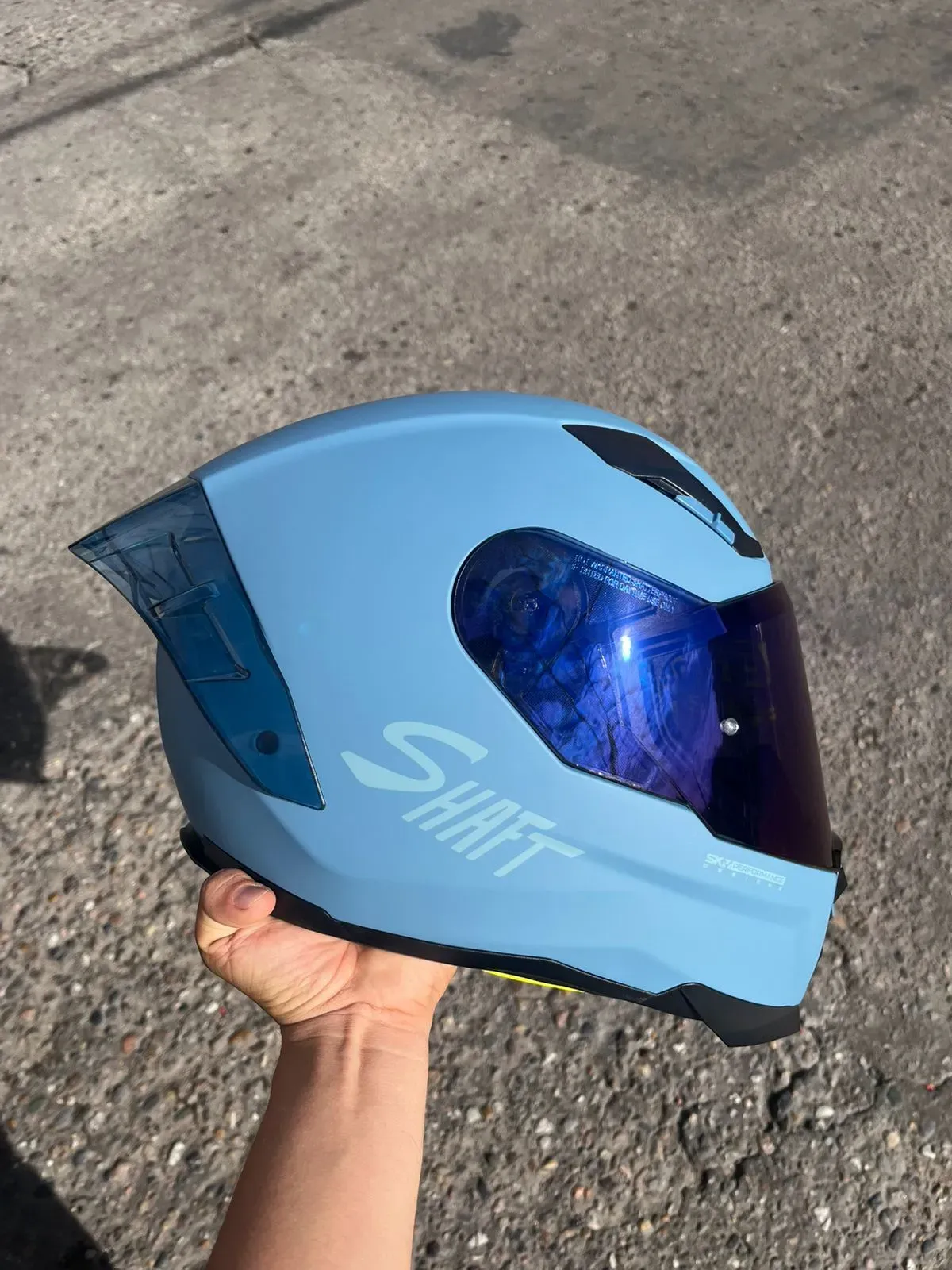 AZUL
