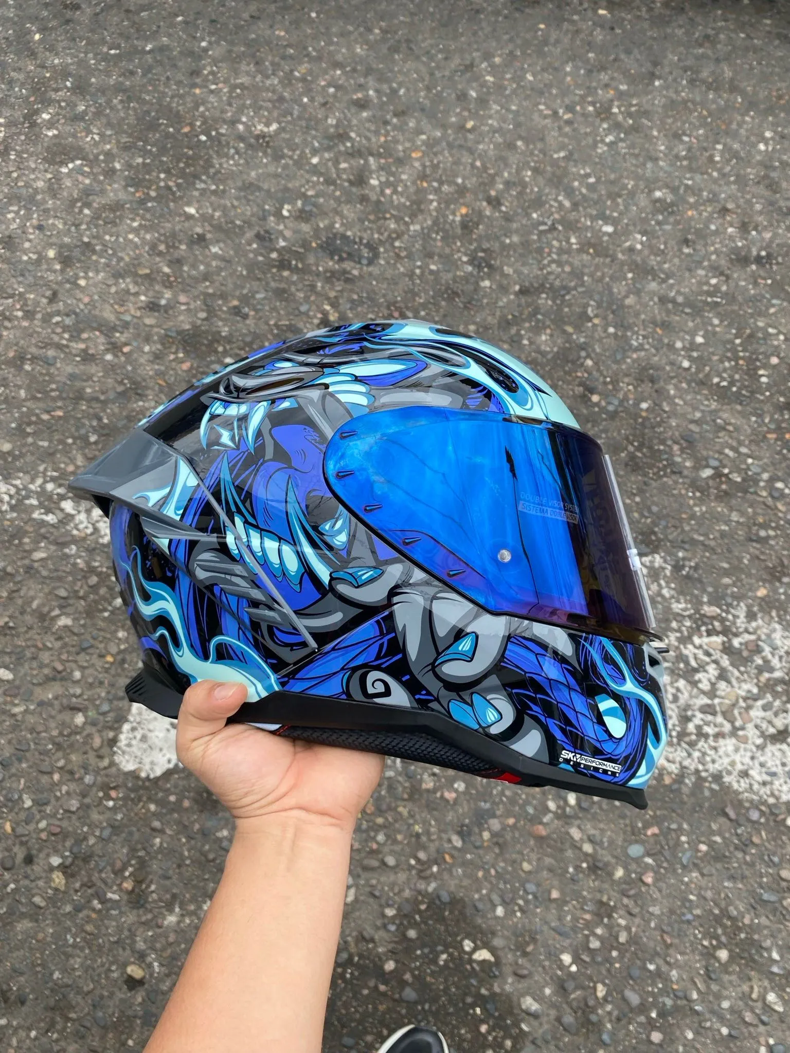 AZUL