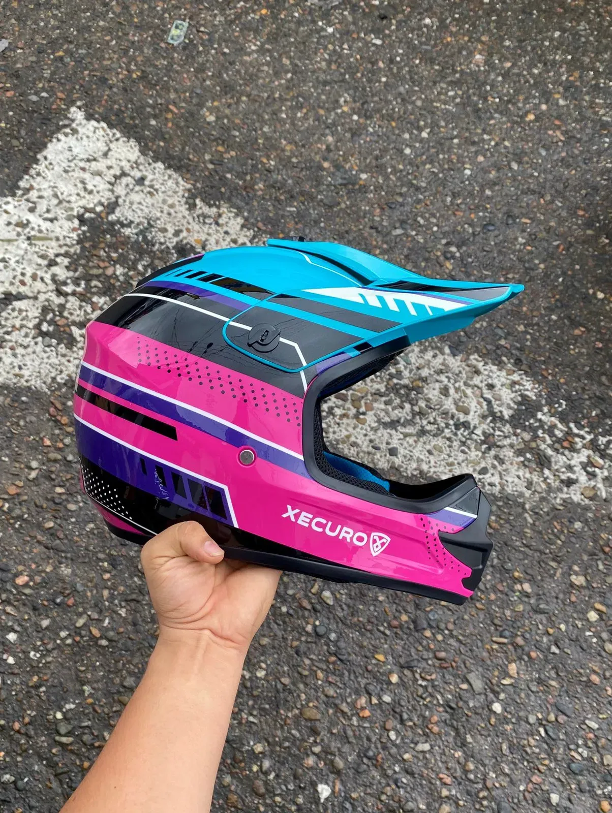 AZUL-NEGRO-FUCSIA